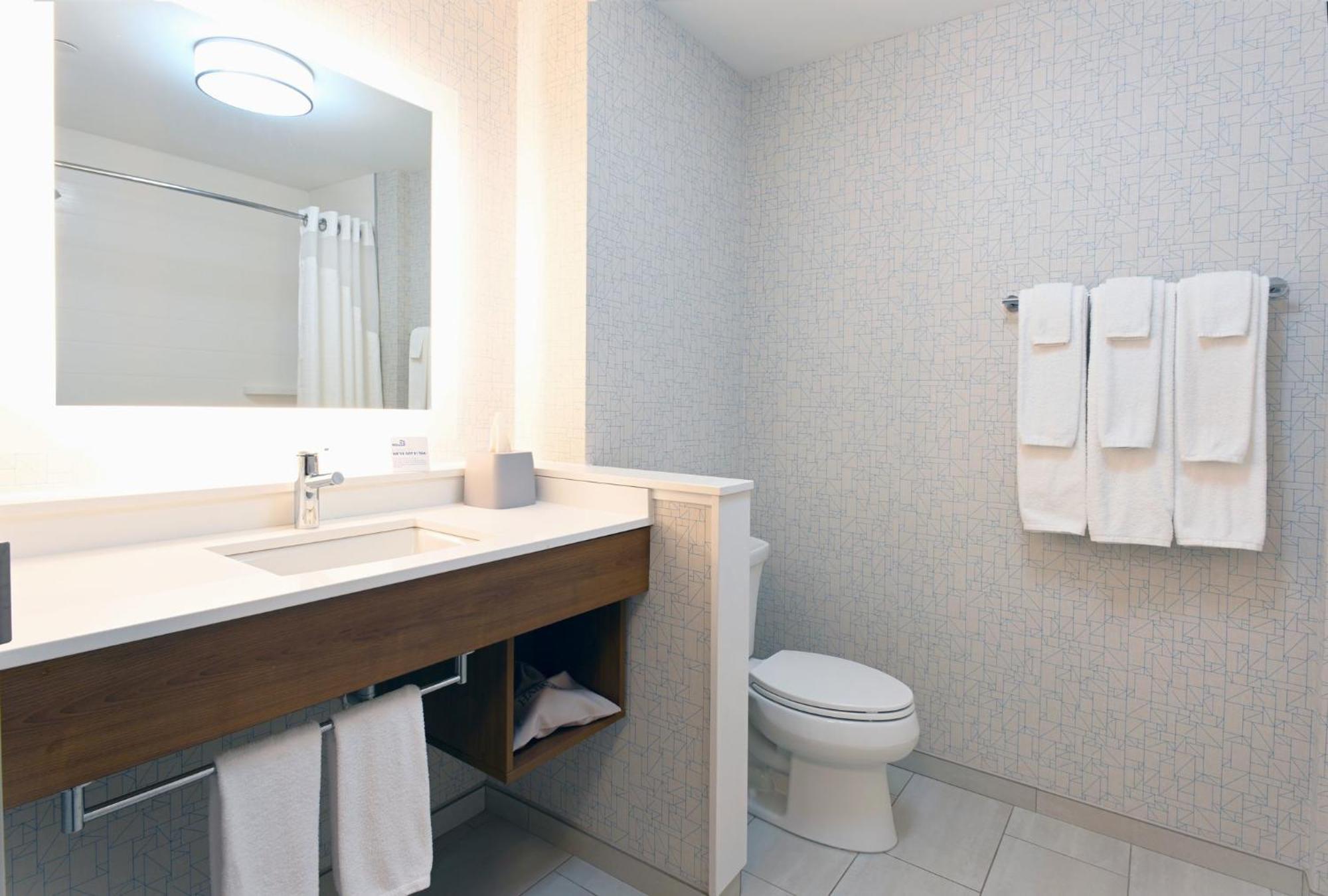 Holiday Inn Express & Suites - Aurora By Ihg Ngoại thất bức ảnh