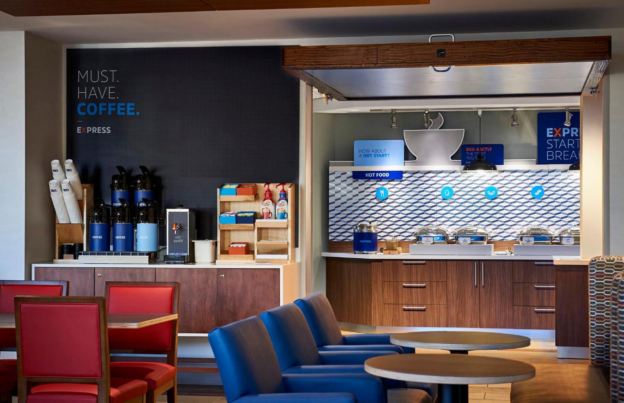 Holiday Inn Express & Suites - Aurora By Ihg Ngoại thất bức ảnh